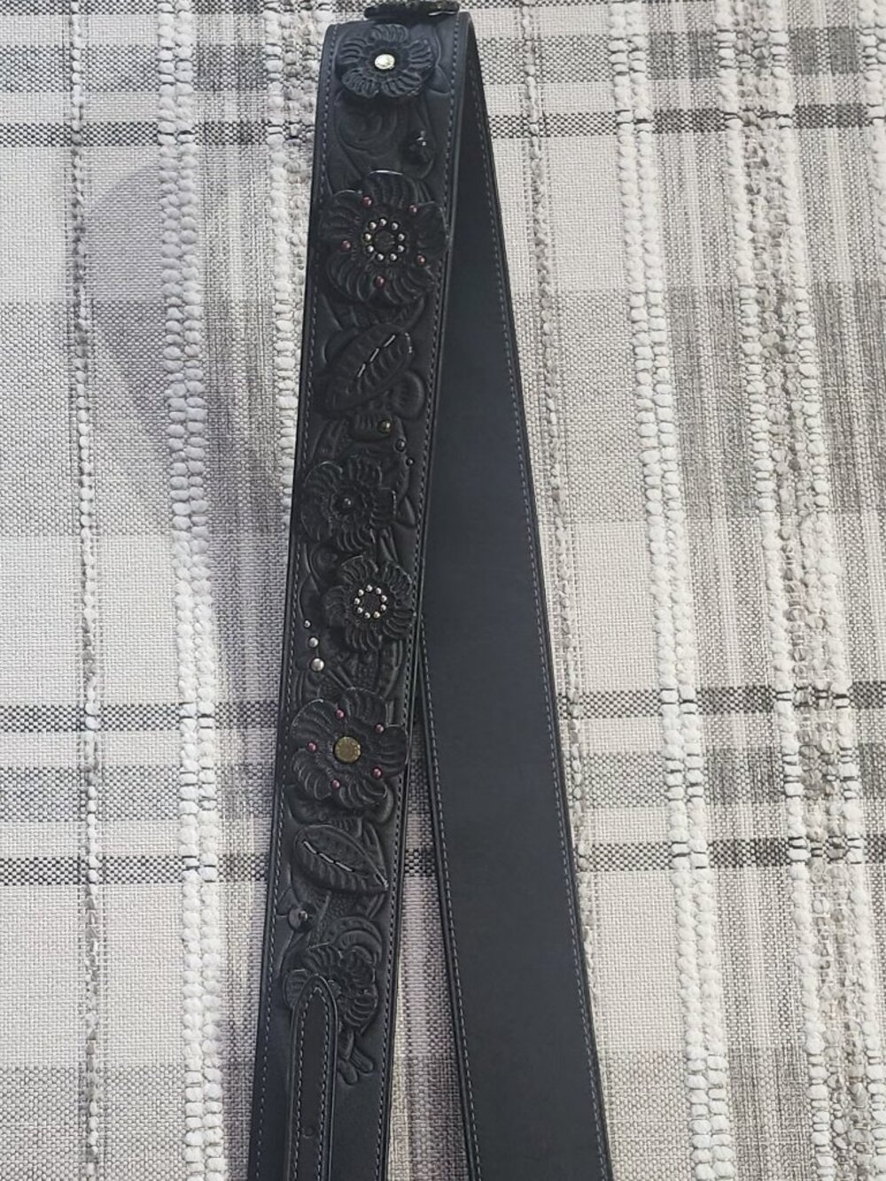 Coach Novelty Strap With Tea Rose And Tooling - Picture 2 of 3